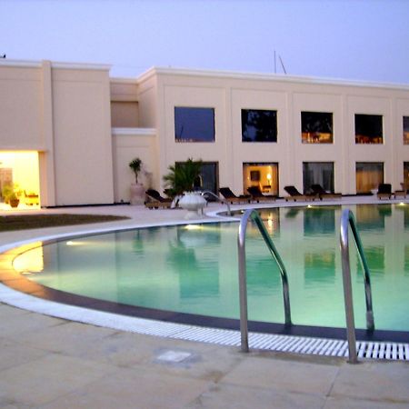 The Lalit Traveller Khajuraho Hotel Exterior photo